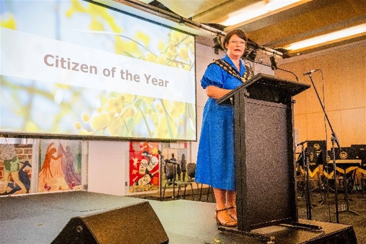 Australia Day 2024: Honouring New Citizens, Local Heroes | Mirage News